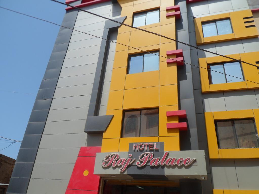 Hotel Raj Palace Dwārka Bagian luar foto